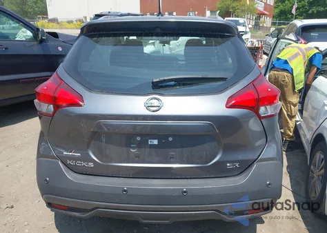 2020 Nissan Kicks Sr Xtronic Cvt из США, поврежденный, VIN 3N1CP5DV7LL543593